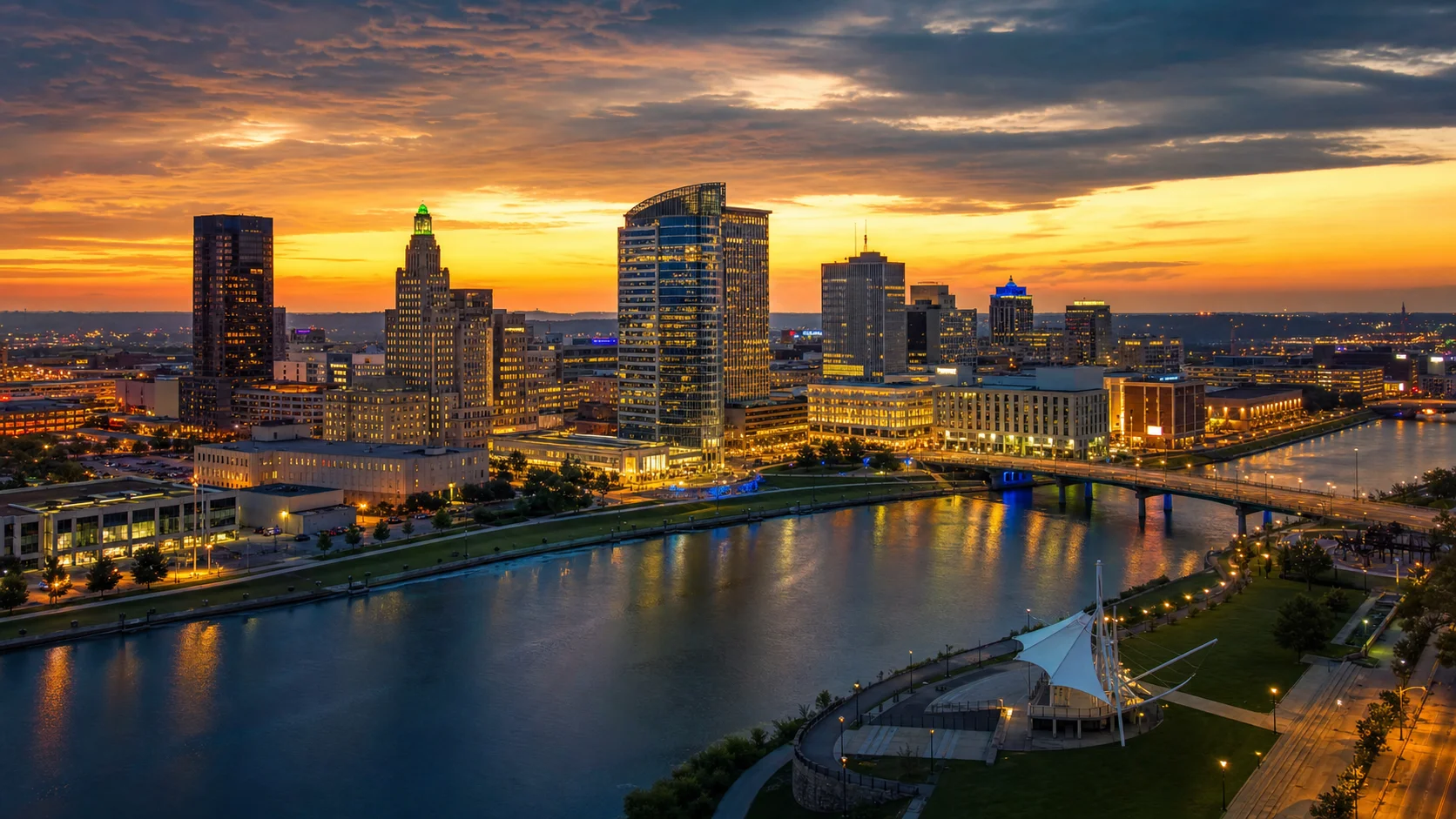 Dayton Ohio downtown skyline along the Great Miami River